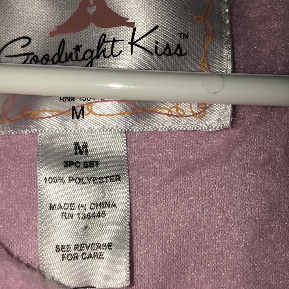 Pajama set , Size medium - Picture 3 of 4